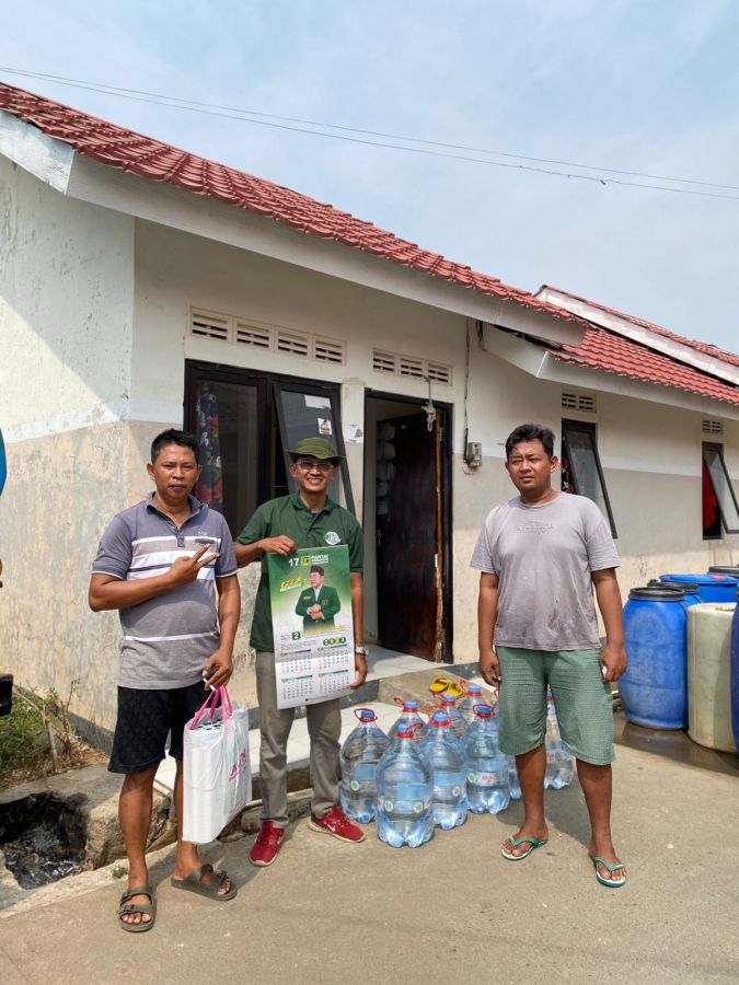 Agus Sutisna Bantu Datangkan Air Bersih Untuk Warga Desa Kedungmalang