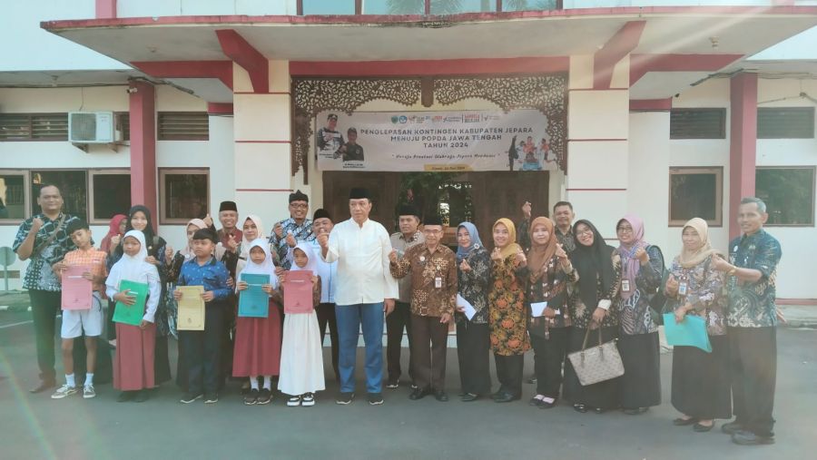 Baznas Jepara Bersama Disdikpora Salurkan Bantuan Program Jepara Pintar