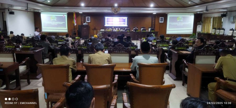 Bupati Jepara Sampaikan  LKPJ Tahun 2024 kepada DPRD Jepara