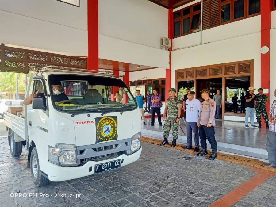 Gus Itok Pimpin Kontingen Relawan Team Ekspedisi Kemanusiaan Lindu Aji Peduli Gempa Cianjur