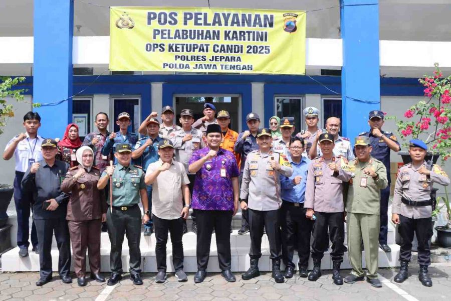 Kapolres Jepara Bersama Forkopimda Cek Pospam Hingga Posyan Operasi Ketupat Candi 2025