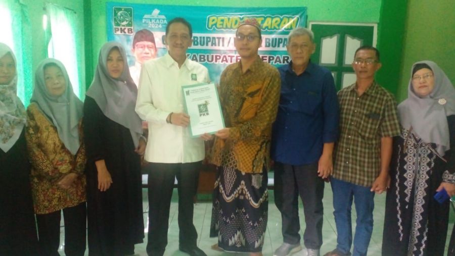 Kembali Tokoh PCNU Jepara Ramaikan Bursa Pilkada yaitu H. Anas Arba'ani