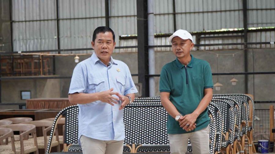 Ketua DPRD Jepara, Agus Sutisna Kunjungi PT. Jepara Mulia Furniture