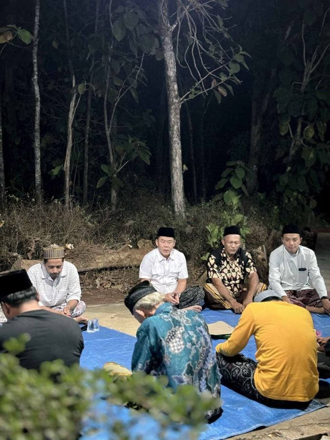 Ketua DPRD Jepara Resmikan Pembangunan dan Santuni Yatama