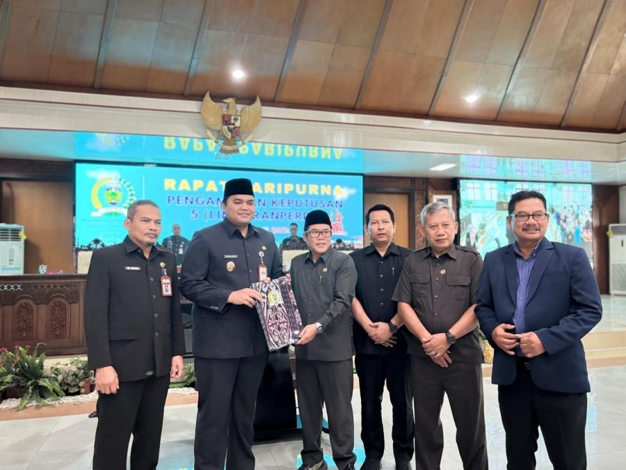 Ketua DPRD Pimpin Paripurna Pertanggungjawaban APBD 2025