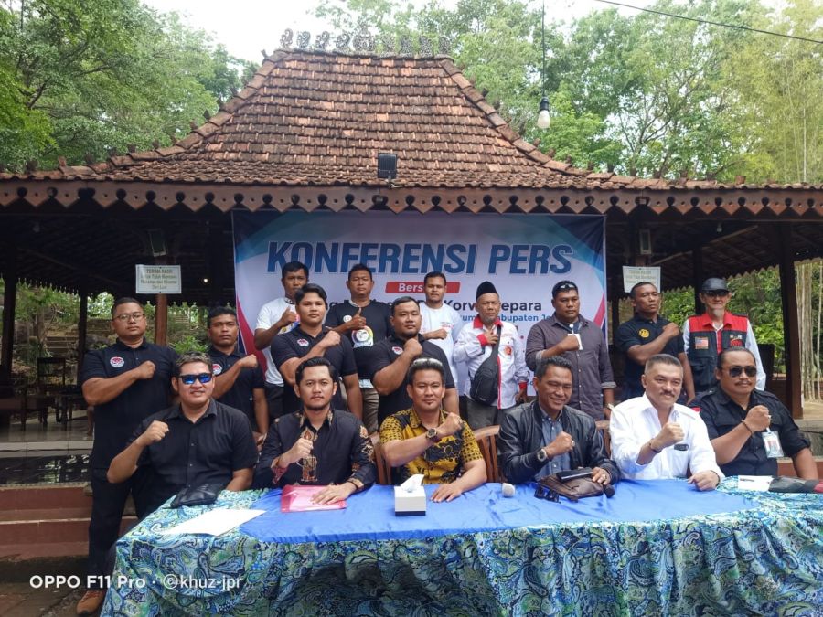 Konferensi Pers Bersama Robinson Dalam Law Enforcement Dalam Pelaporan Balik 