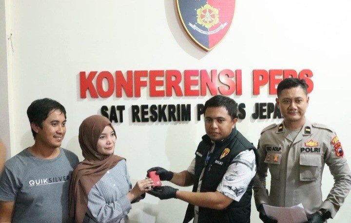 Korban Pencurian Mobil Apresiasi Kinerja Polres Jepara dan Ucapkan Terimakasih saat Pers Rilis