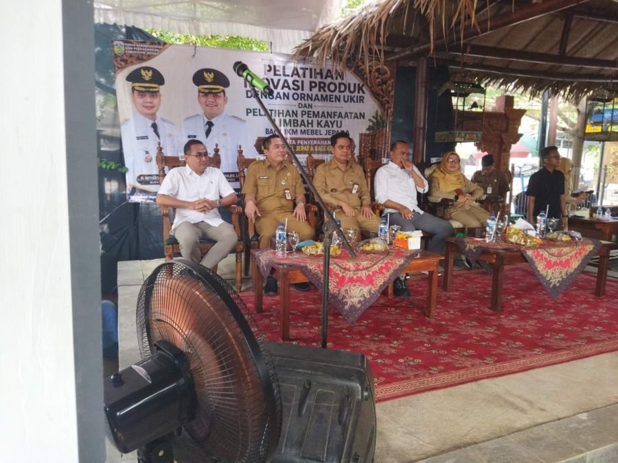 Mas Wiwit Dorong Perlindungan Pekerja Industri Mebel Setara dengan Pekerja Pabrik Manufaktur
