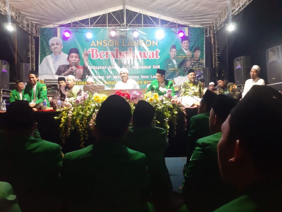 Pasar Murah dan Malam Sholawatan Bersama H. Habli Mubarok dan PR GP Ansor Desa Langon