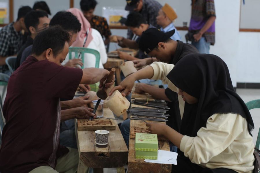 Pentingnya Pelestarian Seni Ukir Jepara di Furniture Training Camp #3