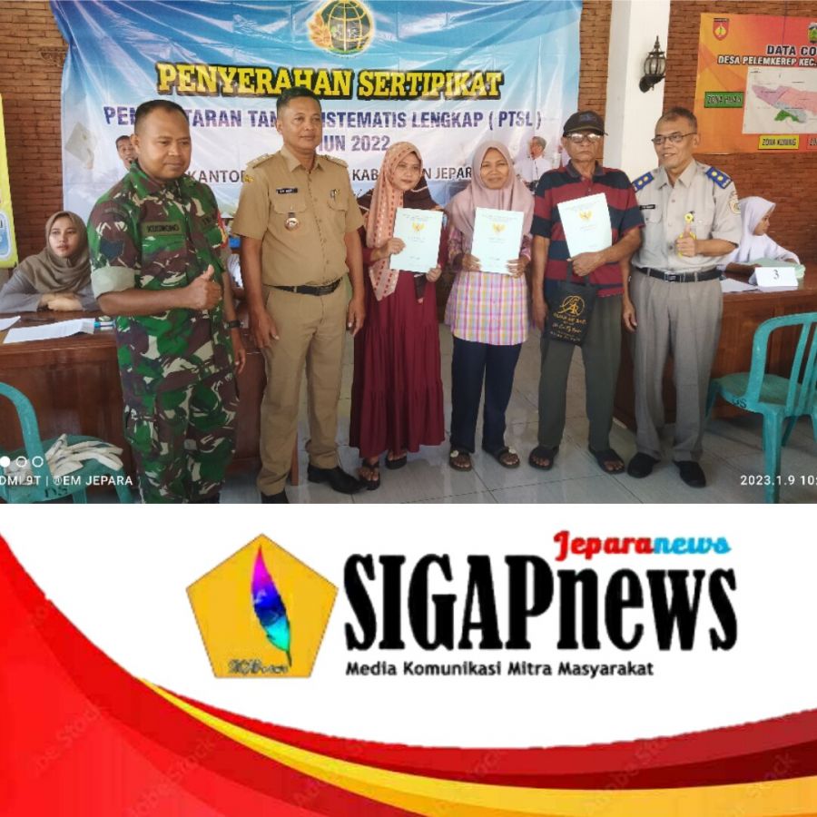 Penyerahan Sertifikat Program PTSL di Desa Pelemkerep