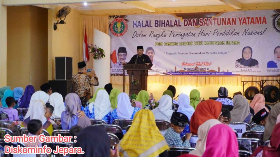 Peringati Hardiknas, IGTKI Jepara Adakan Santunan Yatim Dan Dhuafa