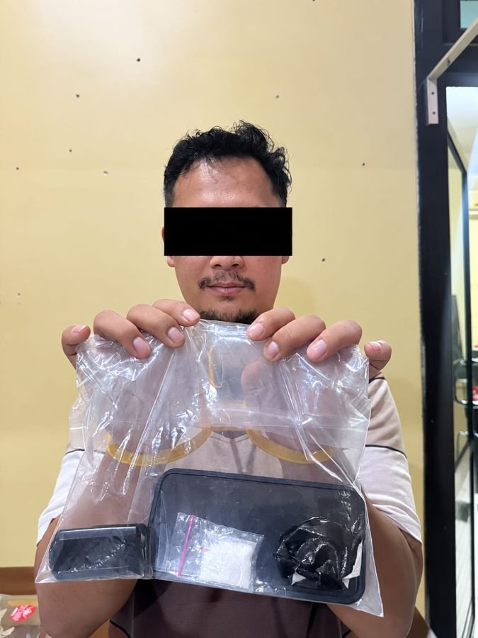 Polres Jepara Gagalkan Peredaran Sabu Dini Hari, Seorang Kurir Ditangkap di Kebun Pisang