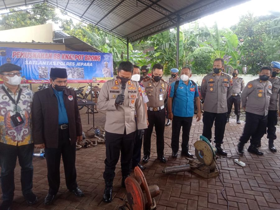Polres Jepara Musnahkan 156 Knalpot Brong Hasil Razia