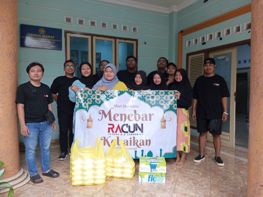 #RCN dan Jepara AIO Community Berbagi Takjil di Bulan Suci Ramadan 1446 H