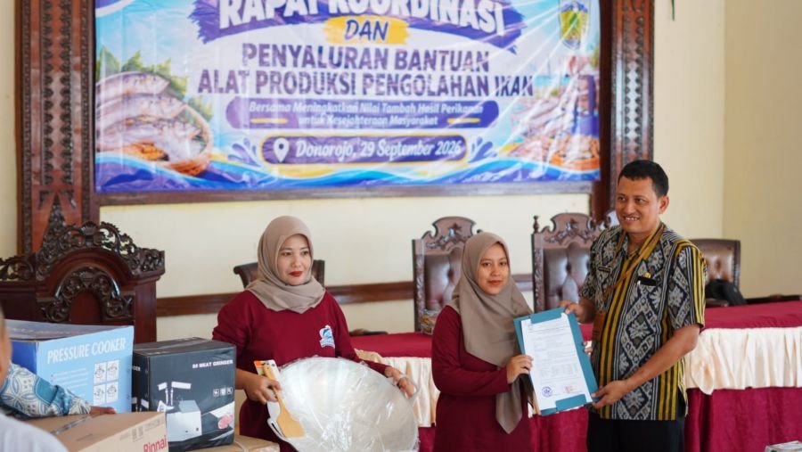 Salurkan Bantuan Produktif, Pemkab Jepara Dorong Olahan Bandeng Donorojo Naik Kelas
