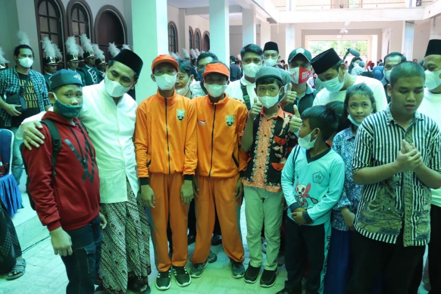 Sambut Obor PeSOnas Jateng, Taj Yasin Ajak Ngobrol Anak Bertalenta Khusus