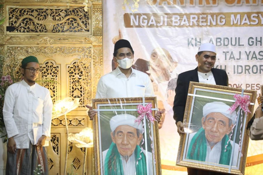 Wagub Jateng Tak Yasin Mengajak Santri Berkewajiban Menjaga Keamanan NKRI
