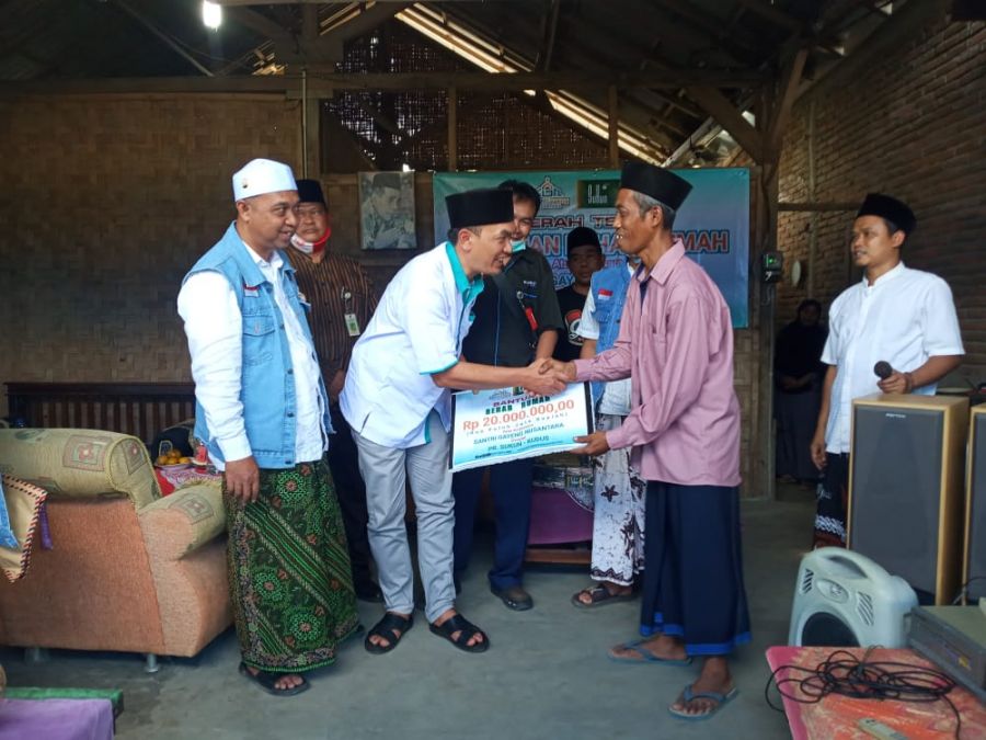 SGN dan PR Sukun Salurkan Bantuan CSR Bantu Masyarakat