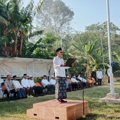Camat Tonjong Jadi Pembina Upacara HSN 2026 di Ponpes Al-Manshurin